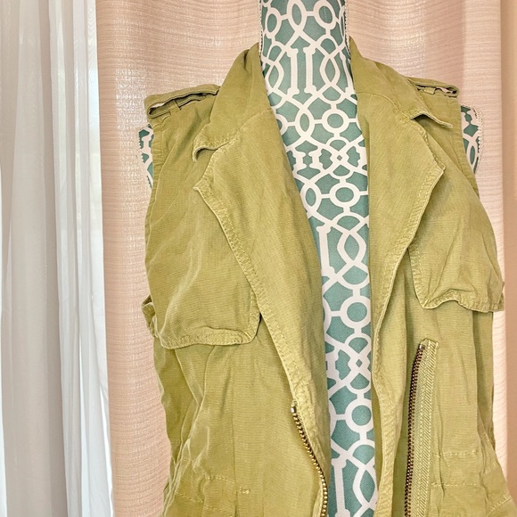 Madewell Green Utility Vest - Picture 9 of 11